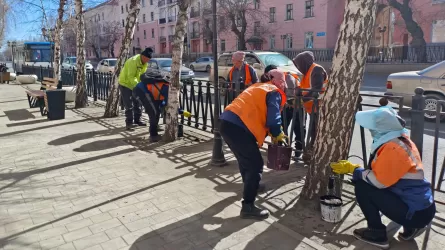 В Усть-Каменогорске стартовала весенняя уборка