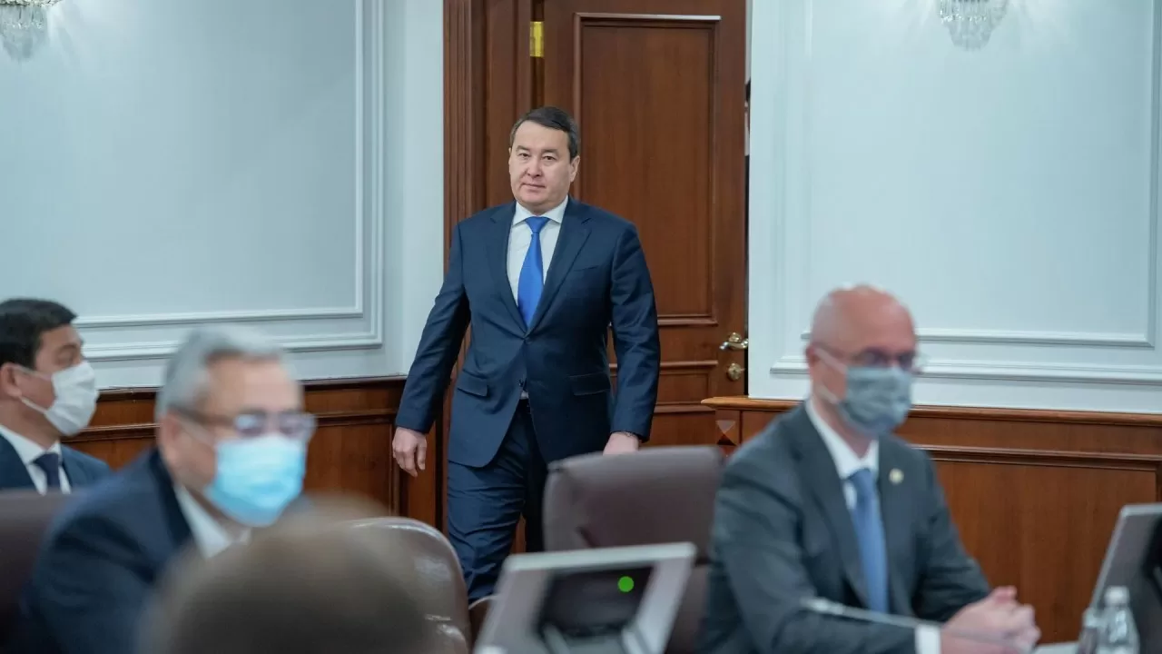 Смайыловтың Үкіметтегі былығын қол астындағылар жайып салды 