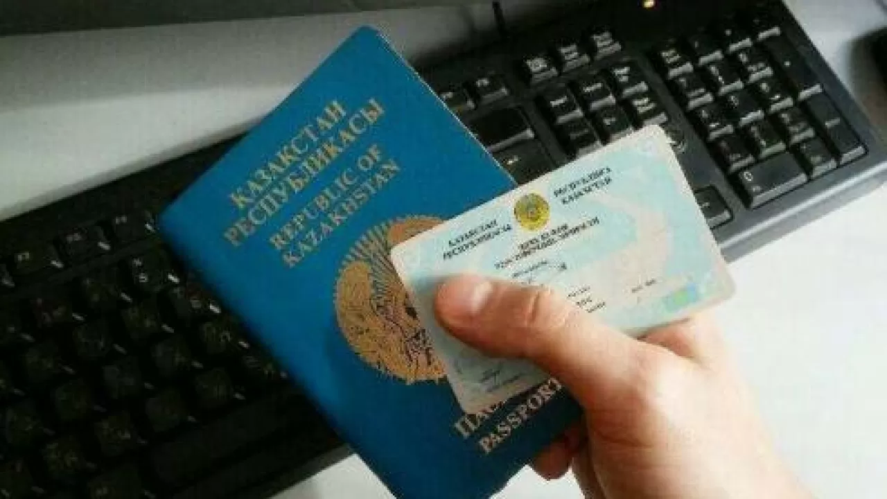 Қазақстандықтардың 64 пайызы фамилиясындағы -ов жалғауынан бас тартпаған