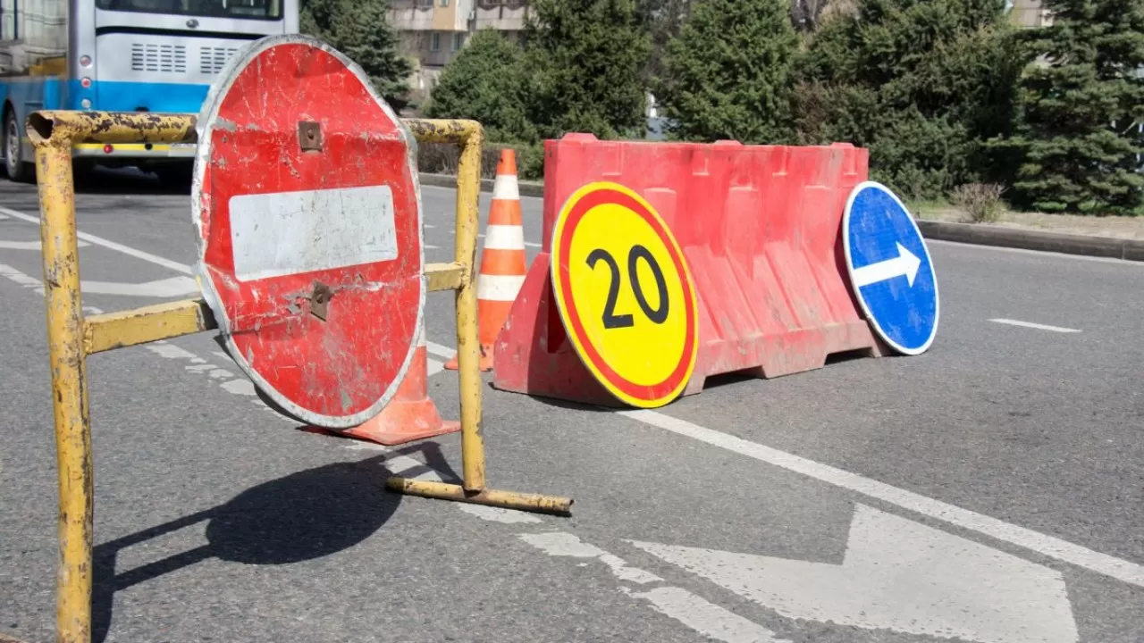 Елордада Бөкеев көшесінің учаскесі уақытша жабылды 
