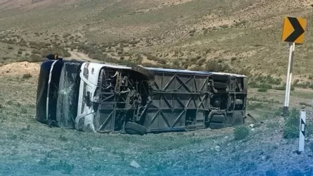 На Чарыне тринадцать туристов пострадали в результате ДТП