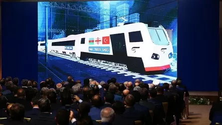 Әзербайжан арқылы өтетін темір жол желісі қайта іске қосылды