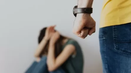 Түркістан облысында оқушы қыз әкесінен жүкті болып қалған