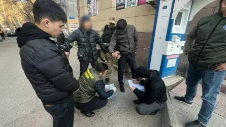 Павлодарлық лудоман психикалық ауытқуы бар қыздың атына несие рәсімдеген