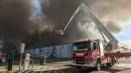В Варшаве почти полностью сгорел крупный торговый центр