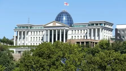 В здании парламента Грузии объявлен "желтый" уровень безопасности