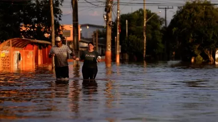 Число жертв наводнения на юге Бразилии снова выросло: больше 100 погибших  
