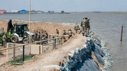 Паводки в Казахстане: как изменился за день уровень воды в реке Жайык?