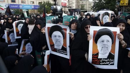 Церемония прощания с погибшим Ибрагимом Раиси проходит в столице Ирана