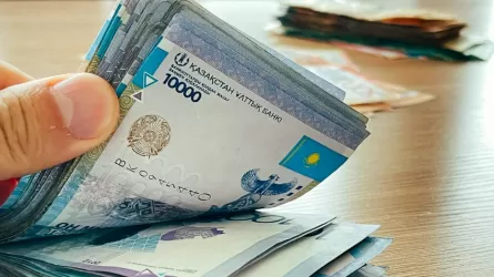 В мошенничестве почти на 1 млн тенге подозревается замглавы спецЦОН в Алматы