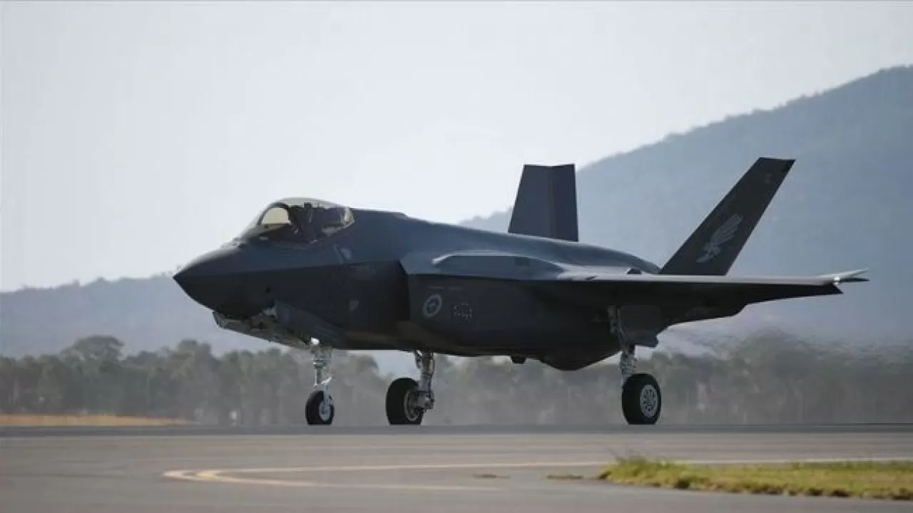Тағы да F-35: АҚШ-тың жап-жаңа екі жойғышы Жапонияда апатты жағдайда қонды