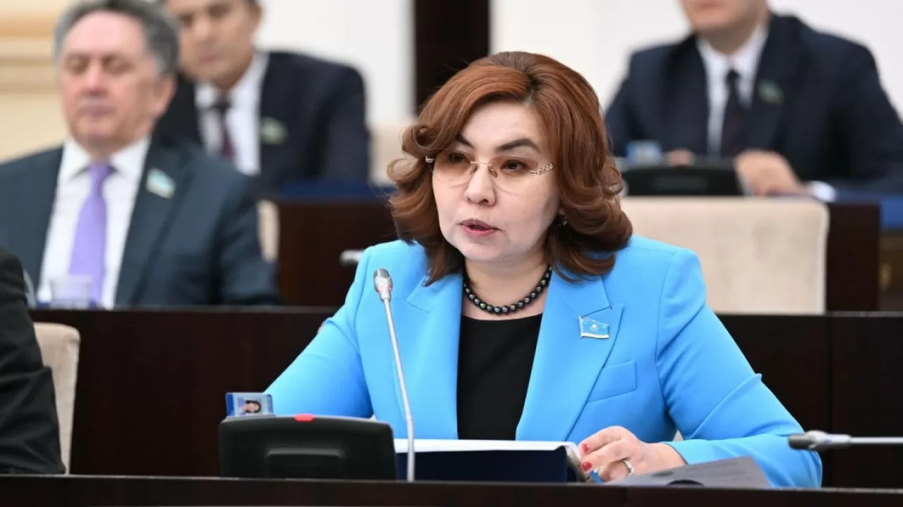 Қазақ және орыс тілді БАҚ арасындағы алшақтық әлі азайған жоқ  – Бибігүл Жексенбай