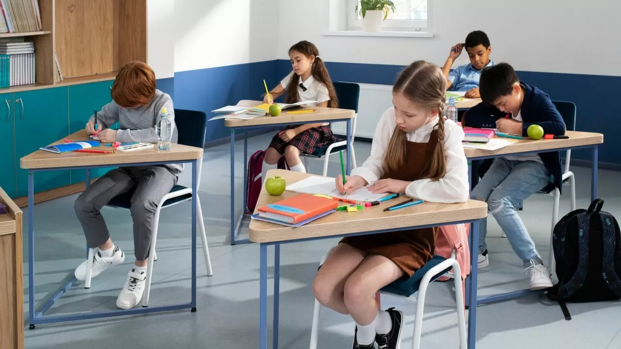 Алдағы оқу жылындағы оқушылардың демалыс уақыттары белгілі болды