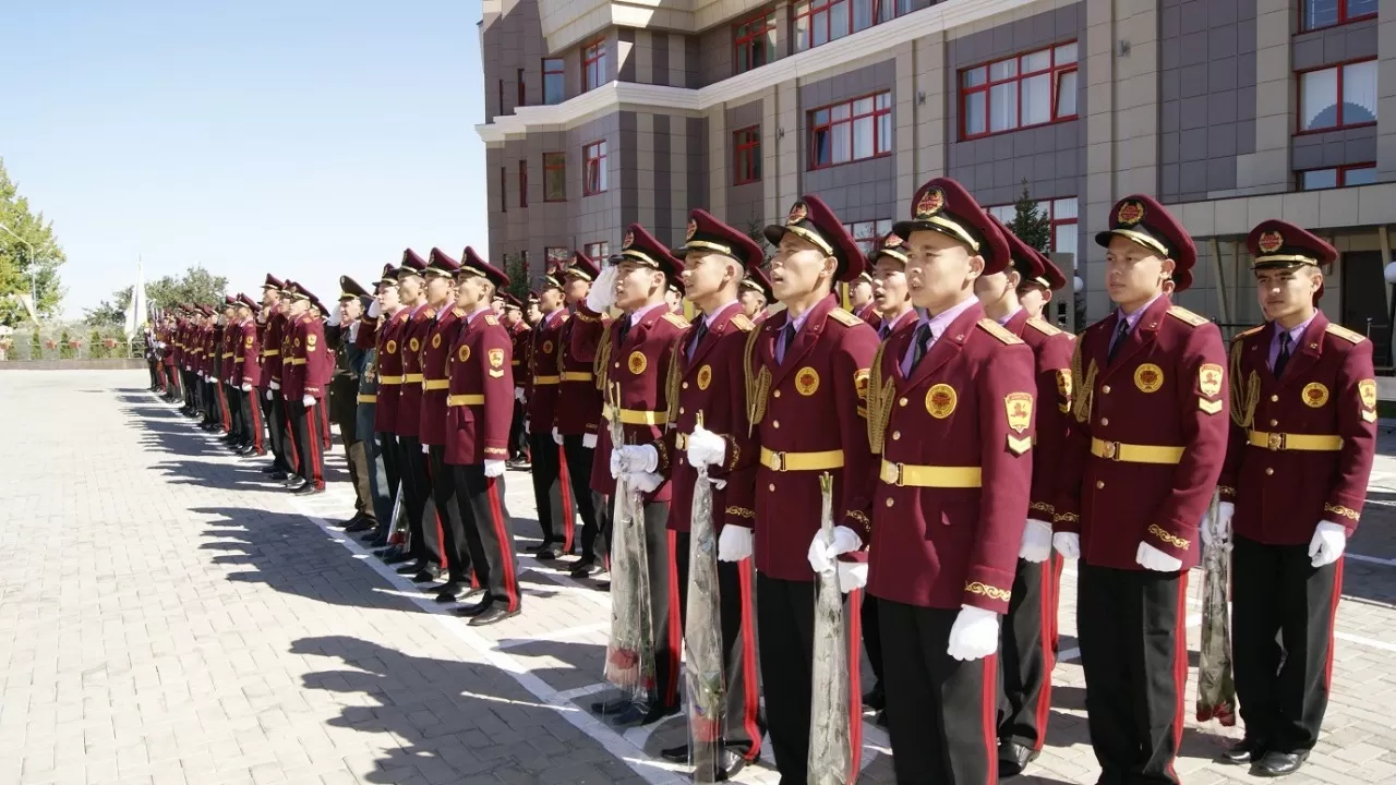 Еліміздің болашағы: "Арыстан" лицейінің түлектеріне аттестаттар табысталды