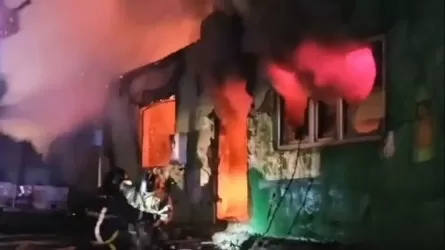 Астанада жатақхана өртеніп, бір адам зардап шекті