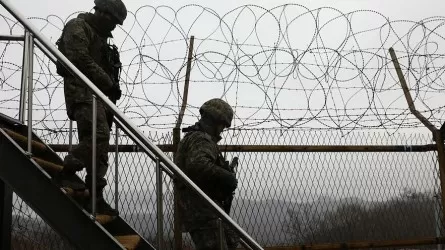Военные Южной Кореи открыли предупредительный огонь на границе с КНДР