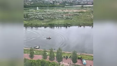 Астанада досымен өзенді кесіп өтуге бәстескен жас бала Есіл өзеніне батып, көз жұмды