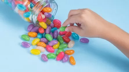 Аш қарынға кәмпит жеген қыз көз жұмды