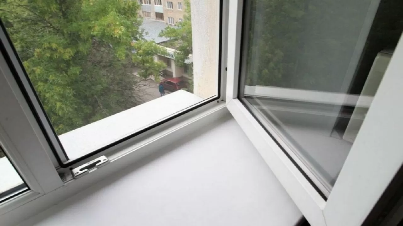 Қосшыда алты жасар бала төртінші қабаттан құлап, аман қалды
