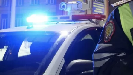 «3 жасар бала мерт болды»: Ұлытау облысында әйелді екі баласымен бірге көлік қағып кетті