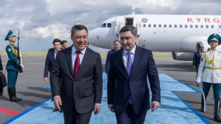 Президент Кыргызстана Садыр Жапаров прилетел на саммит ШОС в Астану 