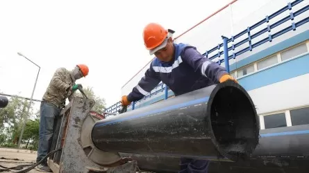 В Актау интенсивно ведутся работы по снижению дефицита питьевой воды 