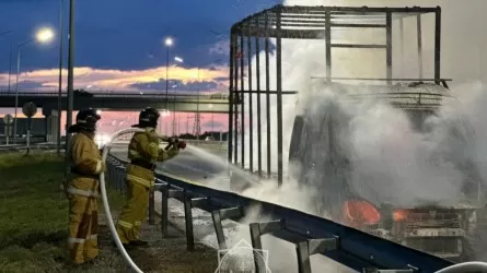 "Газель" загорелась на трассе Екатеринбург – Алматы