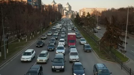 Елдегі 2,6 млн көліктің «жасы» 20 жылдан асып кеткен
