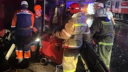 Пять человек погибли в крупном ДТП на трассе в Жамбылской области