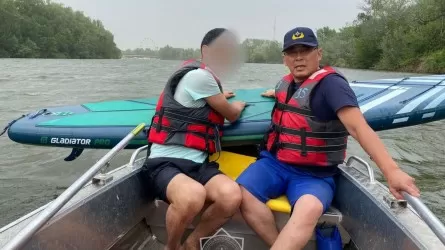 Унесенные ветром: четырех человек спасли в ЗКО