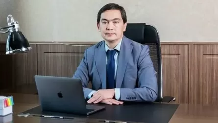Қызылордада шенеунік ұлының оқуының ақшасын кәсіпкерлерге мәжбүрлеп төлетіп отырған