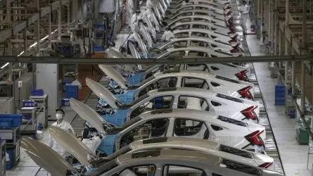 Қытайда электромобильдердің көбеюінен қарапайым көлік зауыттары жабылып жатыр