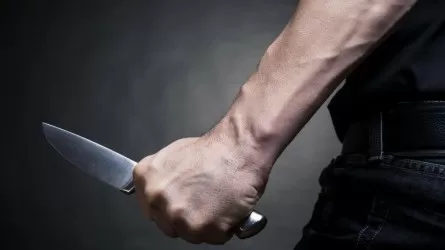 Павлодарда серуендеуге шыққан ер адам пышақталып, көз жұмды