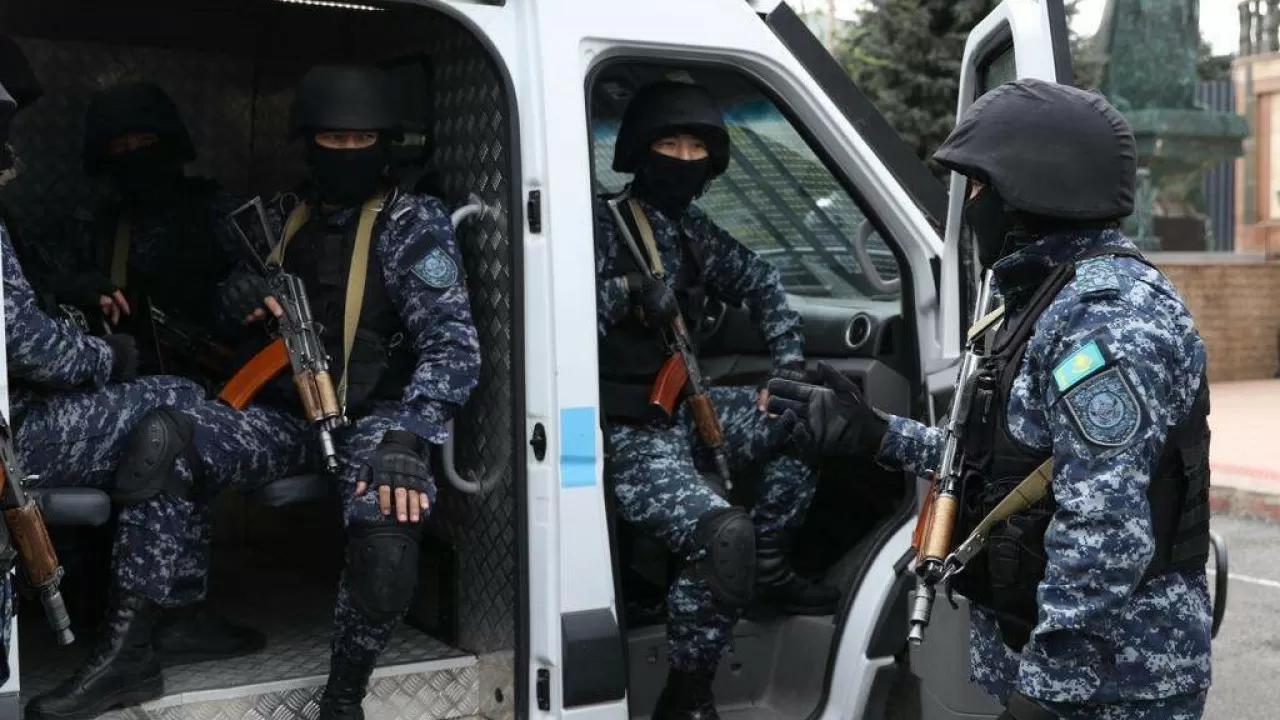 СОБР қызметкерлеріне жасалған шабуыл: Астана полициясы түсінік берді