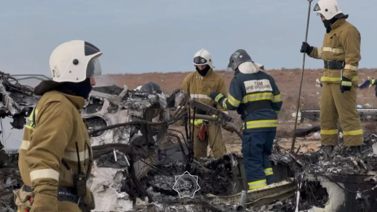 Әзербайжанның Азаматтық қорғаныс министрі қазақстандық құтқарушыларды марапаттады 
