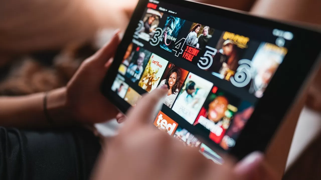 Netflix повышает тарифы после притока новых подписчиков