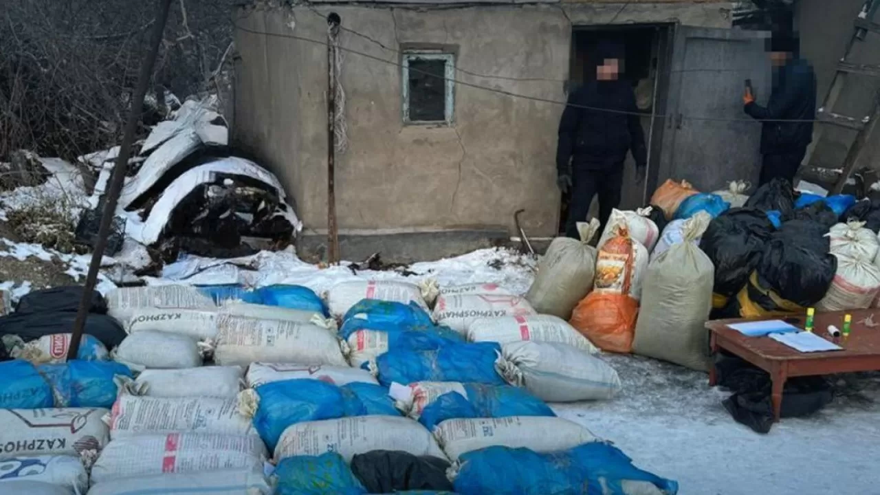 Астанаға ірі көлемде есірткі жеткізбек болған қазақстандық ұсталды
