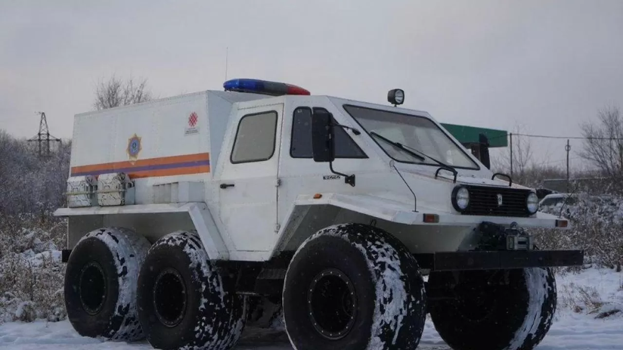 Жетісу облысында құтқарушылар 11 адамды қар құрсауынан аман алып шықты