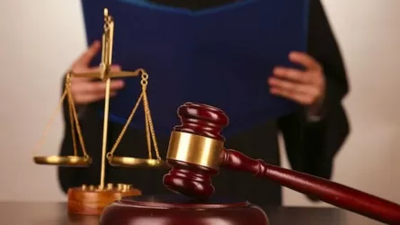 Суд по делу об убийстве охранника в Алматы: что скрывается за закрытыми дверями?