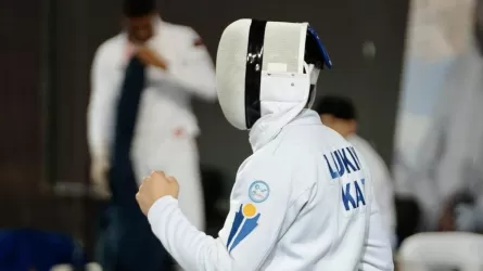 Қазақстандық жасөспірімдер құрамасы семсерлесуден күміс жүлде алды