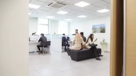 Достаточность капитала по 11 банкам РК втрое выше нормативного - AQR