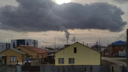 Атырау мұнай өңдеу зауытының айналасында «бұлт» пайда болды