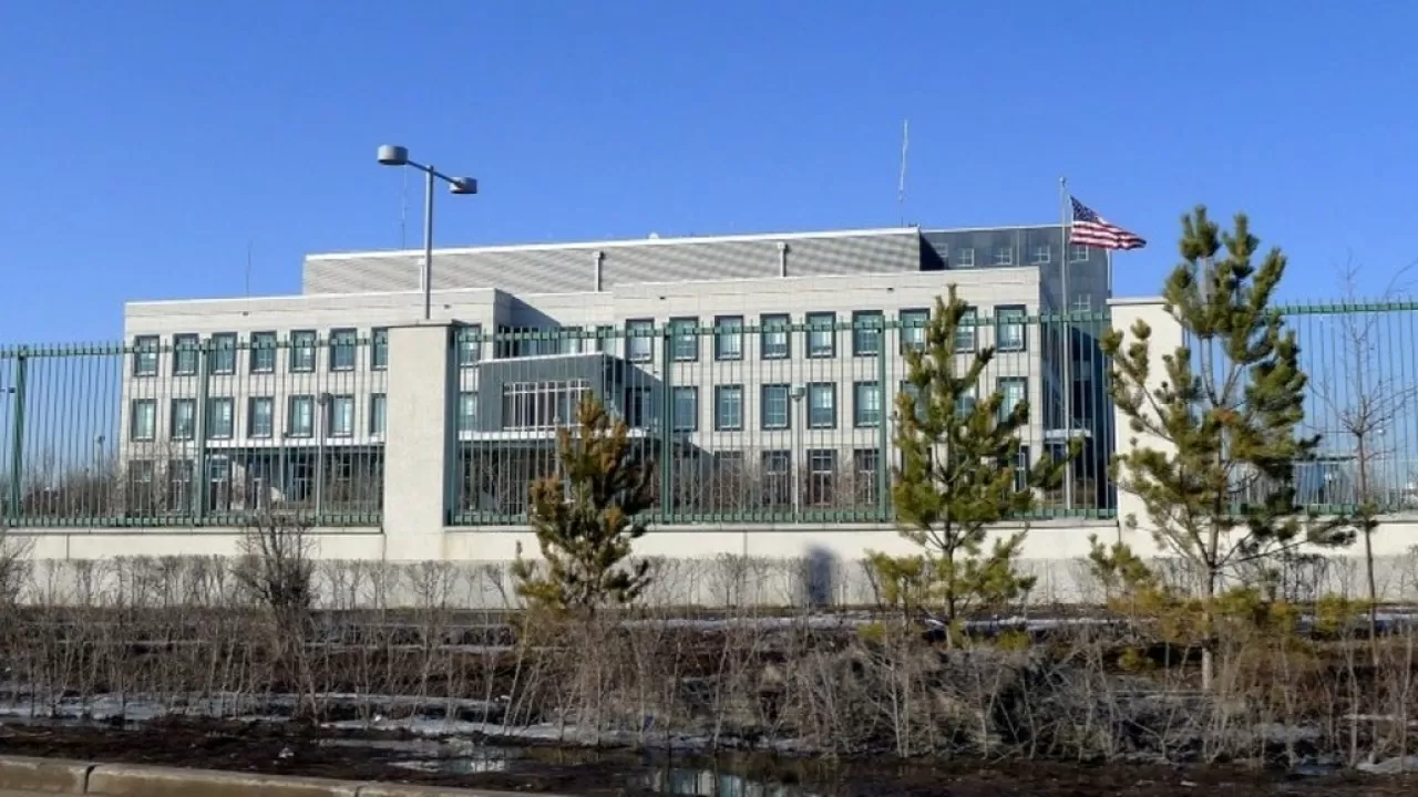 Шатдаун в США: посольство в Казахстане откажется от некоторых услуг 