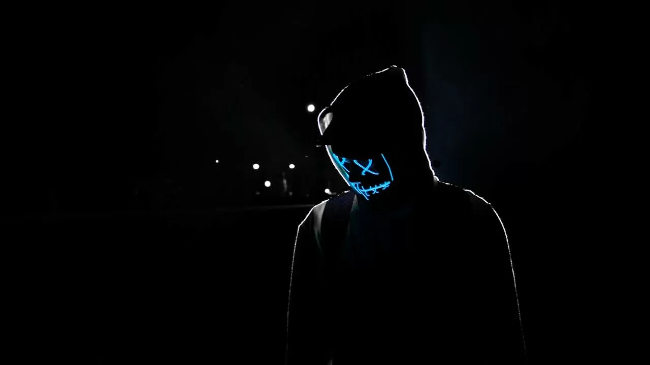 Не верьте всему, что видите в Интернете: как распознать дипфейк