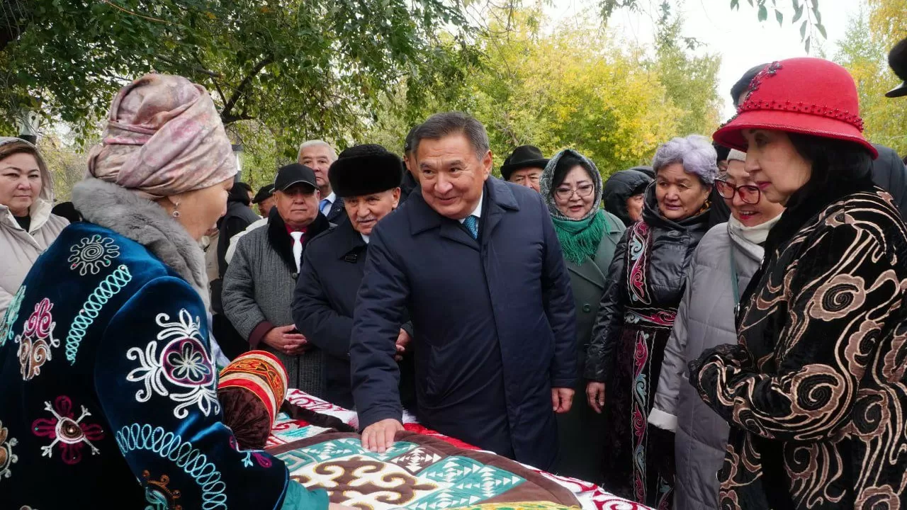 В Кокшетау открыли аллею "Көк Шалғын" – новый туристический маршрут города