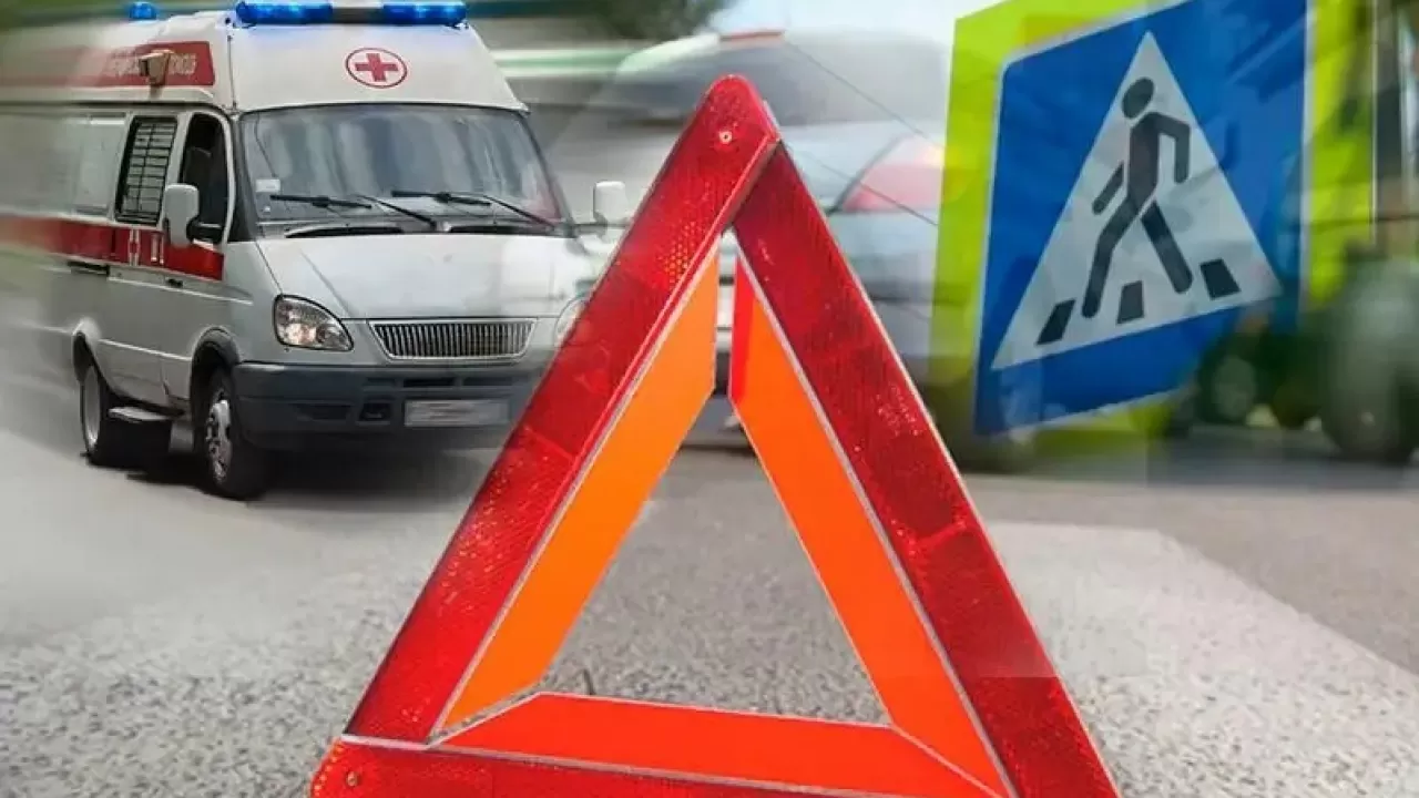 Алматы облысында ауыл әкімі тізгіндеген көлік жол апатына ұшырады