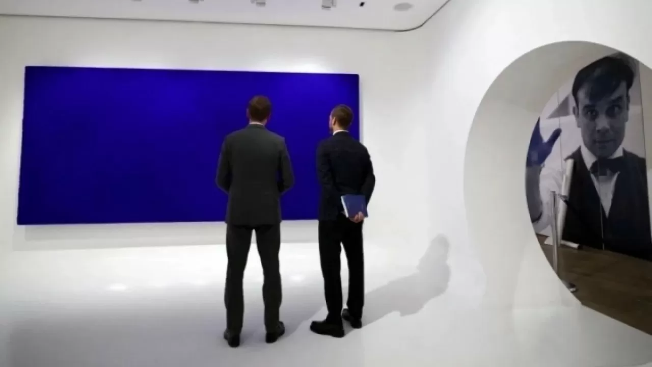 Синий монохром Ива Кляйна ушел с молотка за 18,4 млн евро 