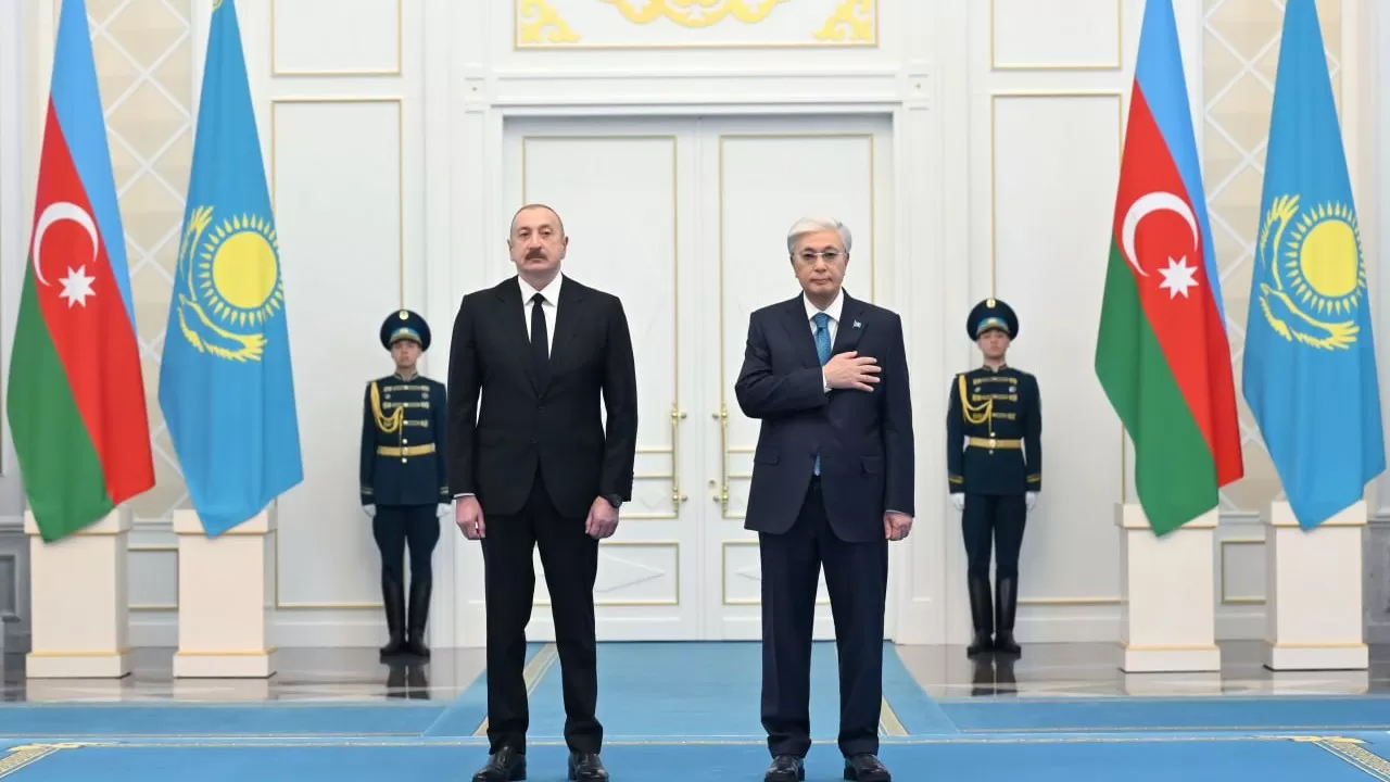 Қасым-Жомарт Тоқаев Әзербайжан Президентін Ақордада қарсы алды