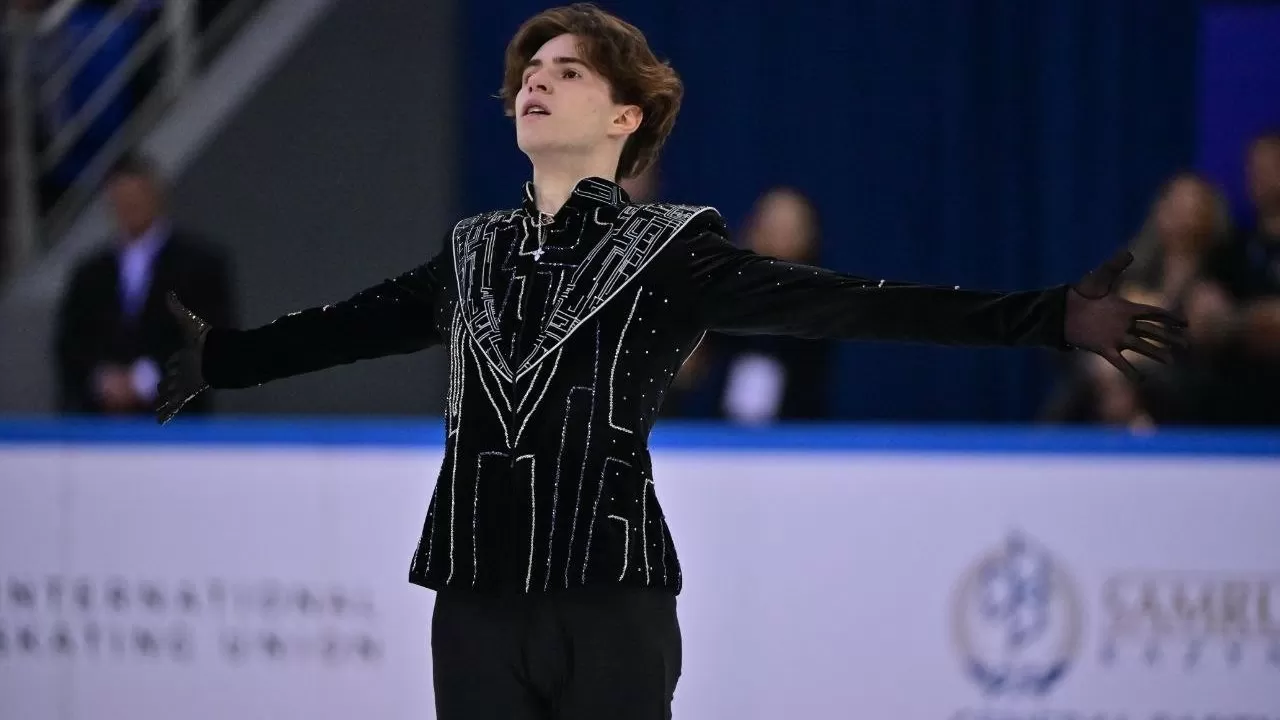 Казахстанский фигурист стал третьим на Гран-при в Китае