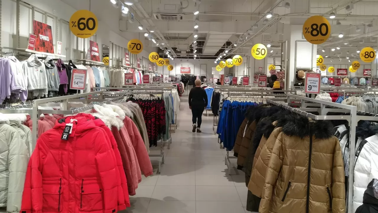 Россия и Турция покупают одежду в Казахстане, но и другие соседи не отстают   